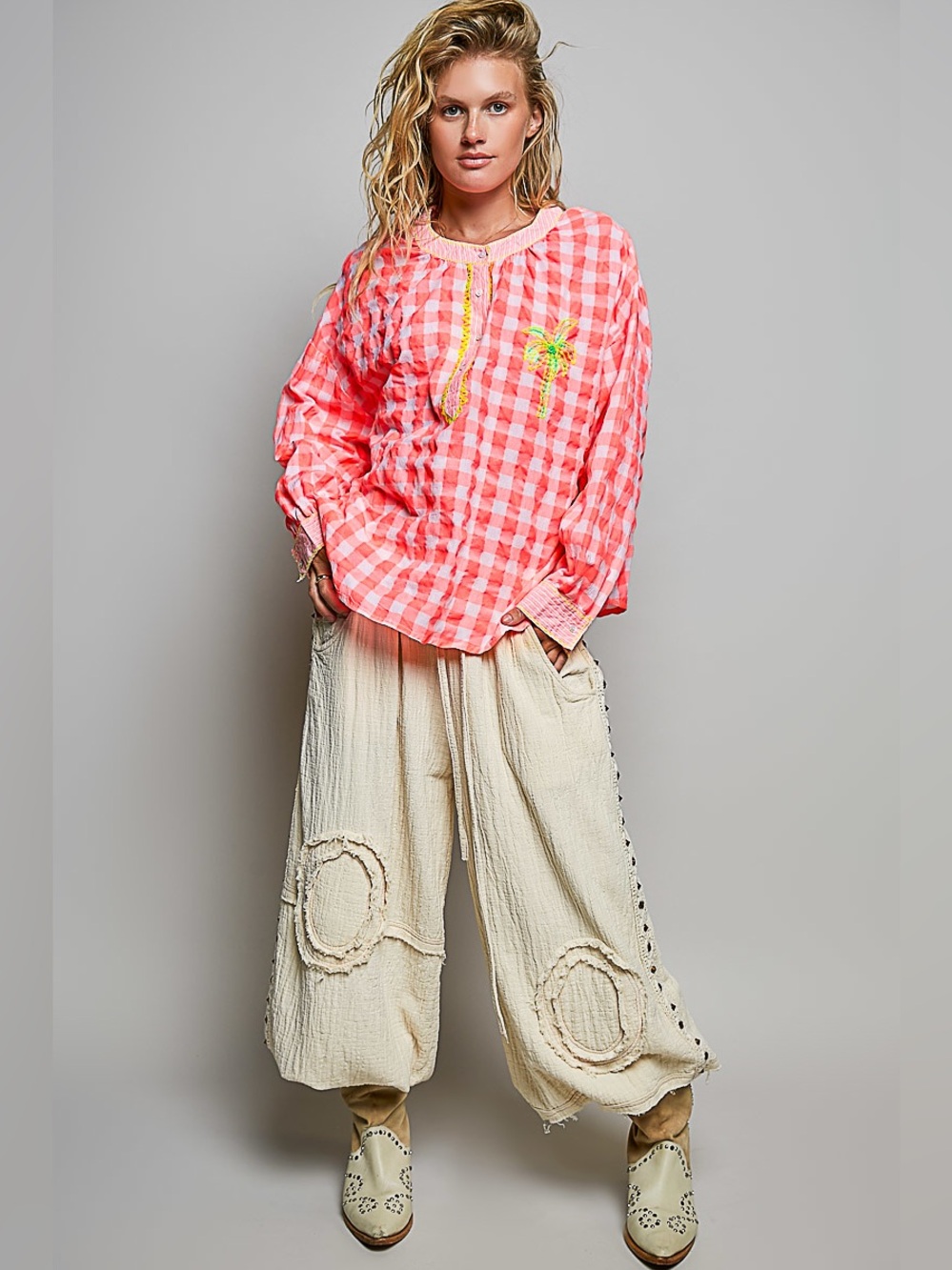 POL Gingham Embroidered Palm Tree Blouse - Picture 2 of 7